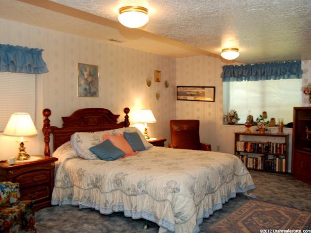 2210 E 3250 N, Layton, UT 84040 — photo 12