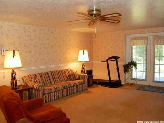 2210 E 3250 N, Layton, UT 84040 — photo 9