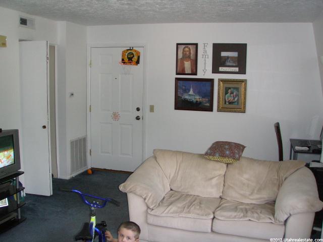 278 E 100 N, Centerville, UT 84014 — photo 2