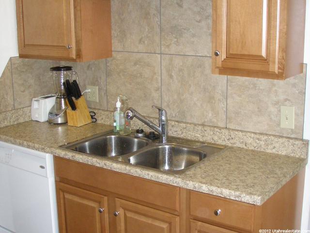 278 E 100 N, Centerville, UT 84014 — photo 5