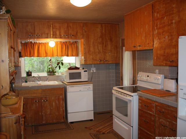 124 S 200 W, Nephi, UT 84648 — photo 10