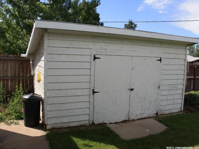 237 N Hawthorne St, Layton, UT 84041 — photo 10