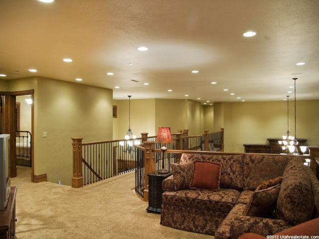 221 S 200 E, Farmington, UT 84025 — photo 9