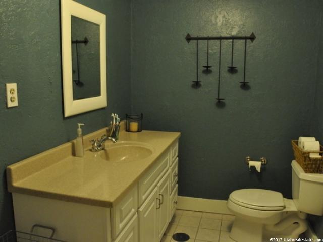 326 E. Center St, Logan, UT 84321 — photo 6
