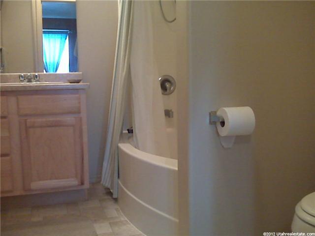 1712 N 80 E, Tooele, UT 84074 — photo 6