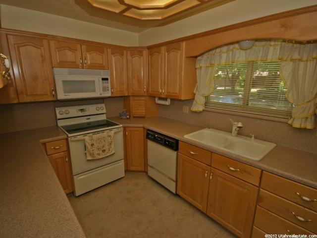 559 E 1150 N, Logan, UT 84341 — photo 3