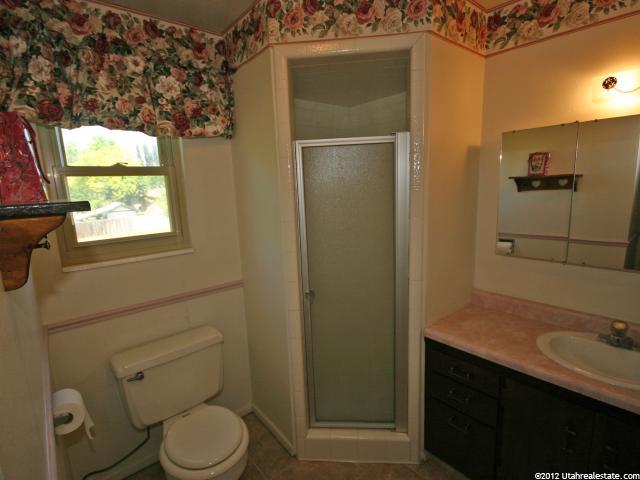 559 E 1150 N, Logan, UT 84341 — photo 10