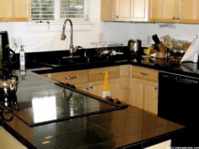 1654 E Delaware Ln, Holladay, UT 84117 — photo 3