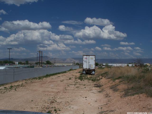 1179 E 2100 St S #2,3, Naples, UT 84078 — photo 3