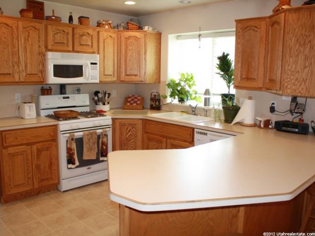 2094 View Dr, South Weber, UT 84405 — photo 2
