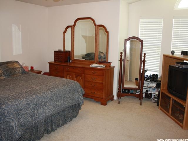 2094 View Dr, South Weber, UT 84405 — photo 8