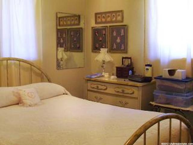 1020 E Sherwood Dr, Ogden, UT 84404 — photo 12