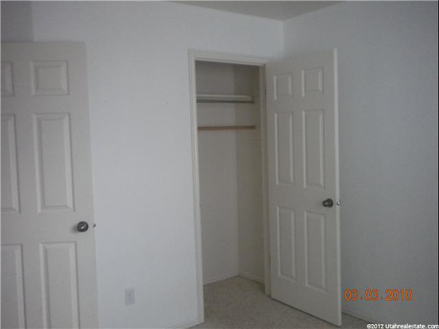 2252 N 2225 W, Clinton, UT 84015 — photo 4