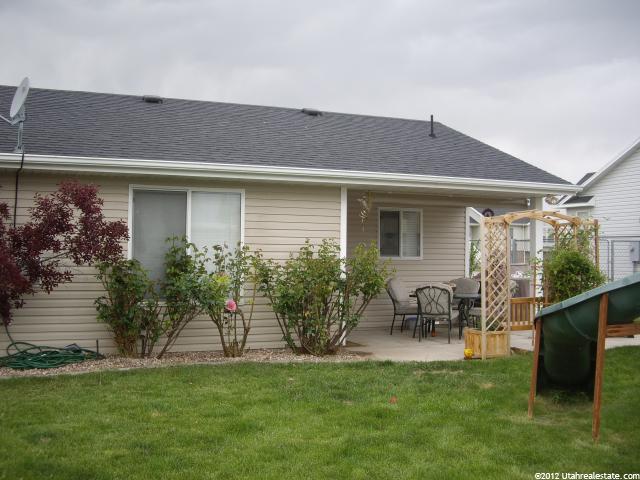 4676 S 4000 W, Roy, UT 84067 — photo 10