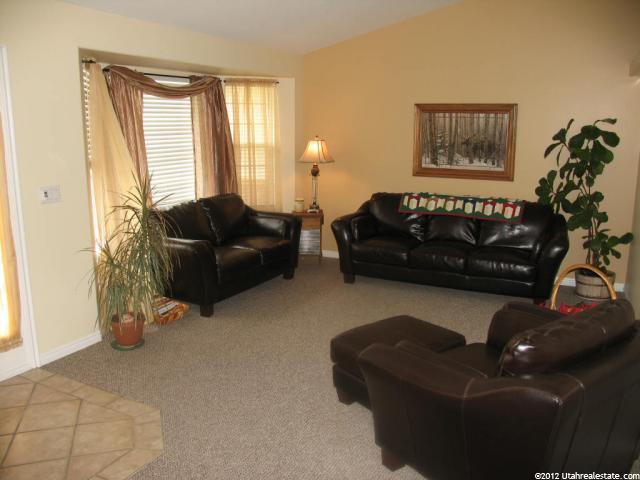 405 S 950 W, Layton, UT 84041 — photo 2