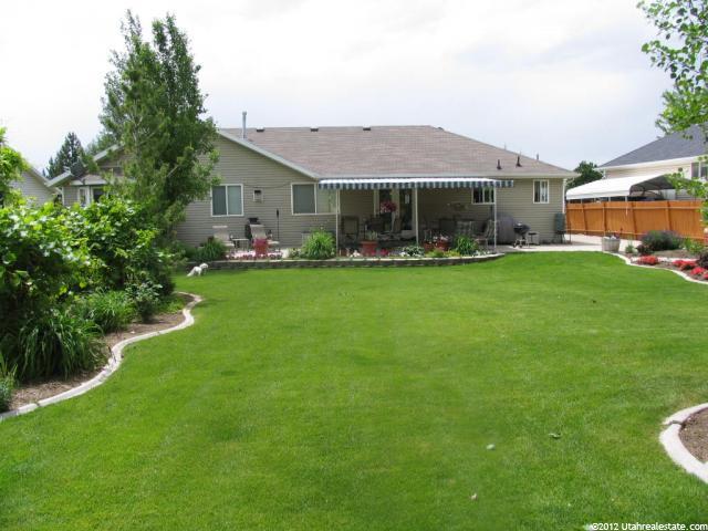 405 S 950 W, Layton, UT 84041 — photo 12