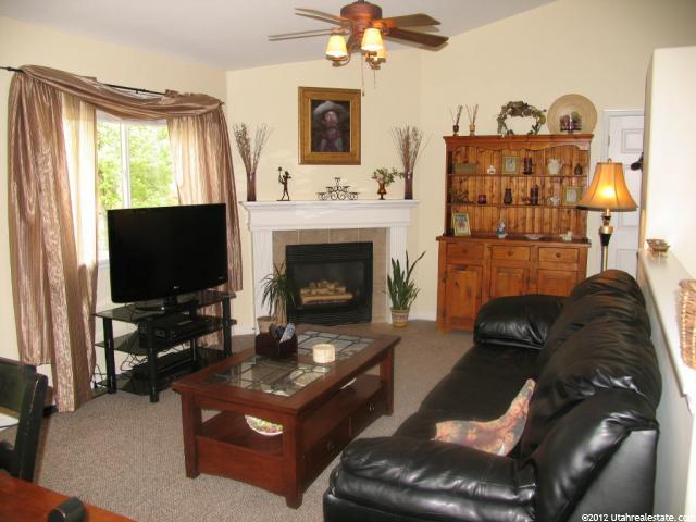 405 S 950 W, Layton, UT 84041 — photo 3
