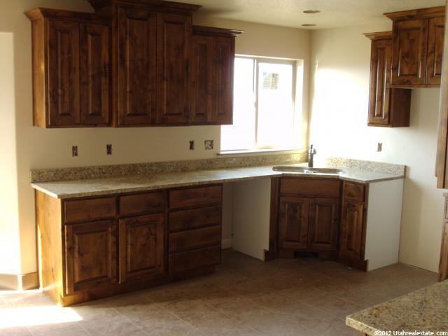 1605 W 600 S, Layton, UT 84041 — photo 3