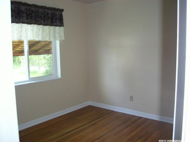 5449 S Knollcrest St E, Murray, UT 84107 — photo 4