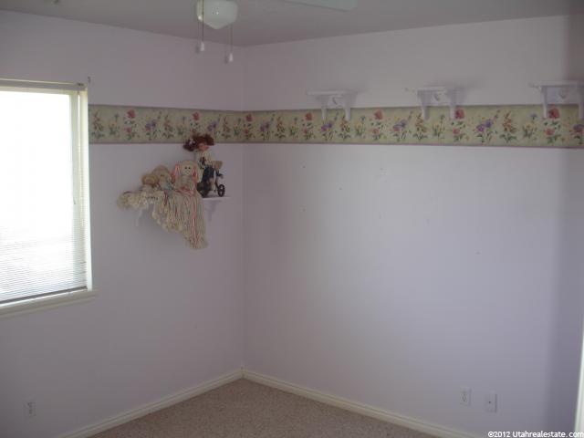 848 E Canfield Dr N, Ogden, UT 84404 — photo 3