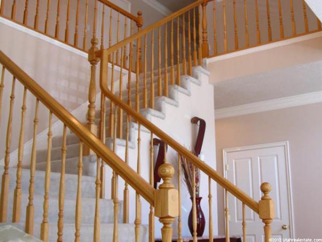 6187 S 2090 E, Holladay, UT 84121 — photo 3
