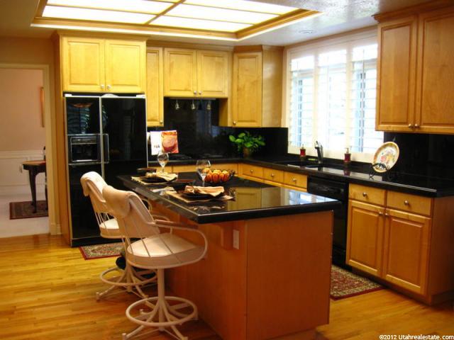 6187 S 2090 E, Holladay, UT 84121 — photo 4