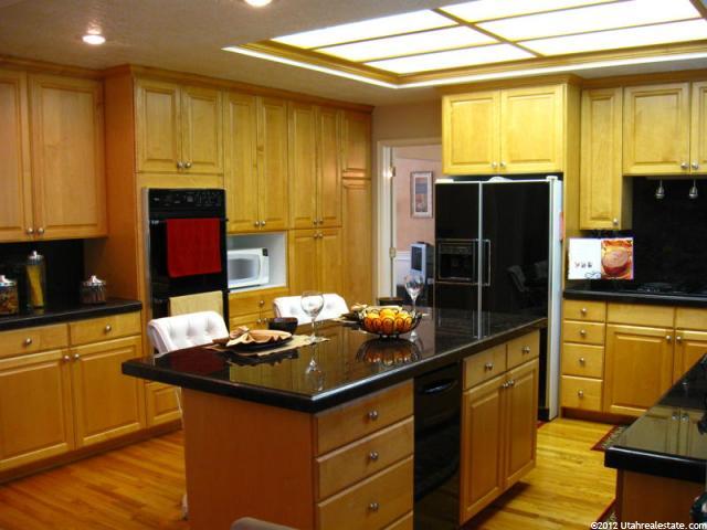 6187 S 2090 E, Holladay, UT 84121 — photo 5