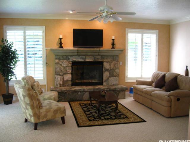 6187 S 2090 E, Holladay, UT 84121 — photo 8