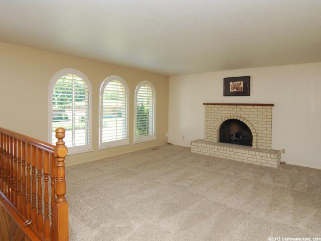 754 Nancy Dr, South Ogden, UT 84403 — photo 2