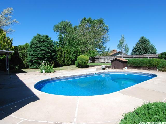 754 Nancy Dr, South Ogden, UT 84403 — photo 5