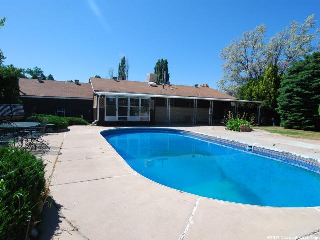 754 Nancy Dr, South Ogden, UT 84403 — photo 6