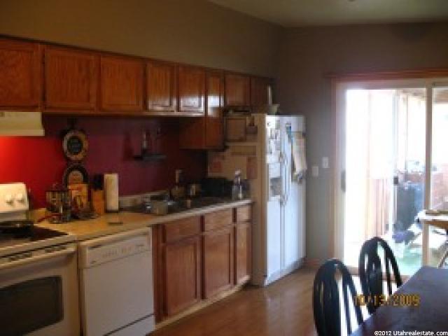 670 W 250 N, Vernal, UT 84078 — photo 2