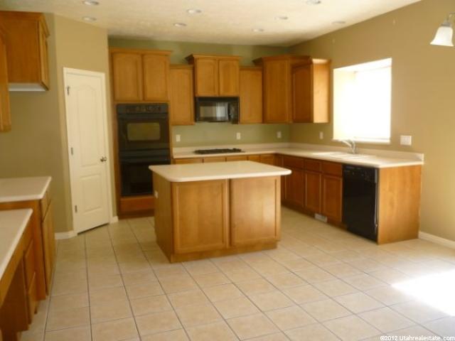 1059 S Caprice Ln E, Fruit Heights, UT 84037 — photo 3