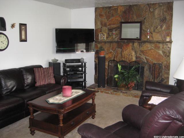 693 W 2400 N, Layton, UT 84040 — photo 2