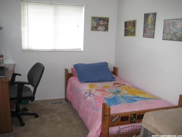 693 W 2400 N, Layton, UT 84040 — photo 11