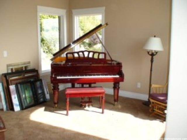 978 W 4000 N, Pleasant View, UT 84414 — photo 2