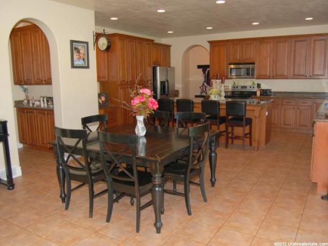 2161 S 275 E, Kaysville, UT 84037 — photo 3