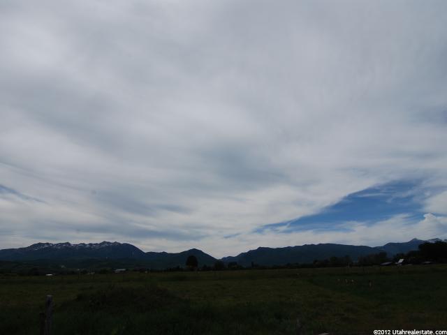 187 S 9200 E, Huntsville, UT 84317 — photo 2