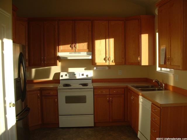 726 S 1850 W, Vernal, UT 84078 — photo 2