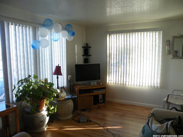 800 W 400 S, Vernal, UT 84078 — photo 2
