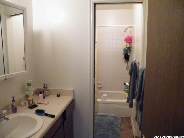 800 W 400 S, Vernal, UT 84078 — photo 7