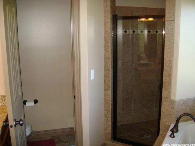 2376 N 2575 W, Farr West, UT 84404 — photo 10