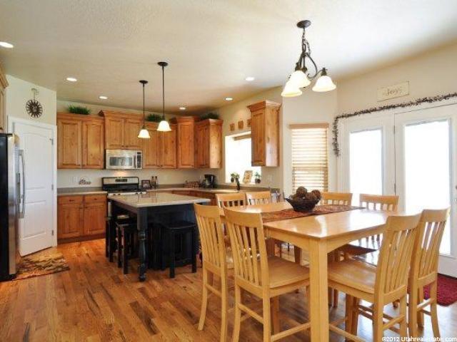 745 S 600 W, Layton, UT 84041 — photo 4