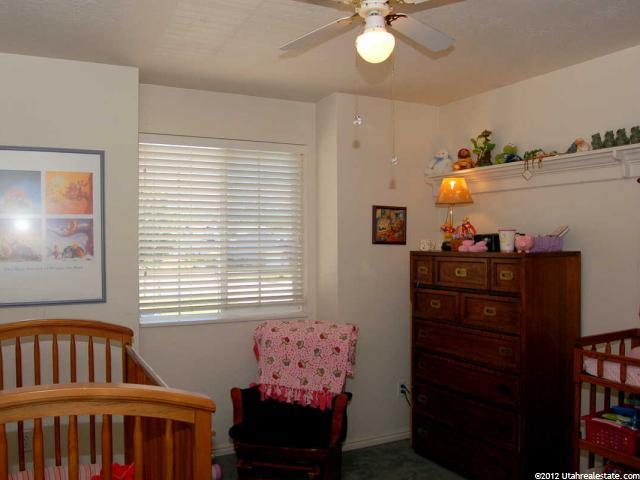 307 S 1050 E, Layton, UT 84041 — photo 2