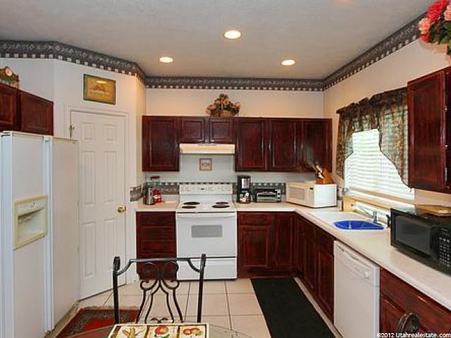 727 E Sandy Point Dr S, Sandy, UT 84094 — photo 10