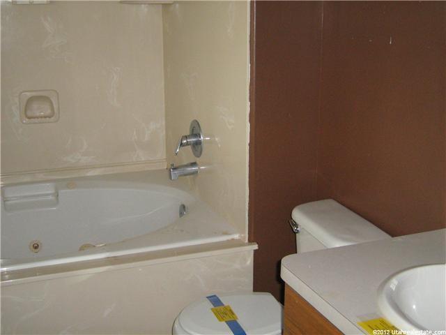 855 W 2175 N, Layton, UT 84041 — photo 8
