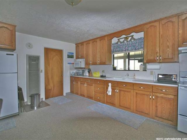 90 W 300 N, Hyrum, UT 84319 — photo 5