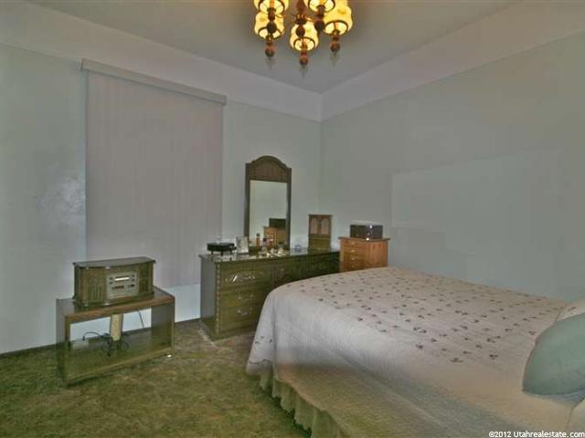 90 W 300 N, Hyrum, UT 84319 — photo 9