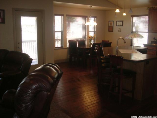 63 E 1900 N, Centerville, UT 84014 — photo 2
