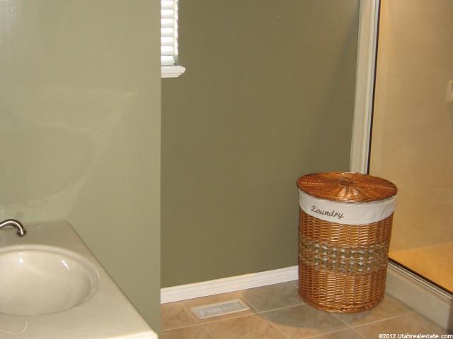 721 W 2350 N, West Bountiful, UT 84087 — photo 9